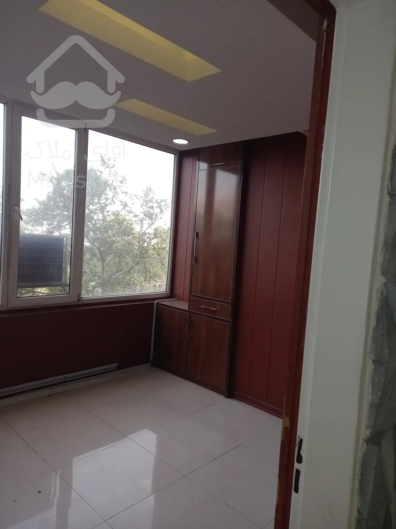 اجاره و رهن دفتر کار موقعیت اداری زعفرانیه 155  متر لاکچری