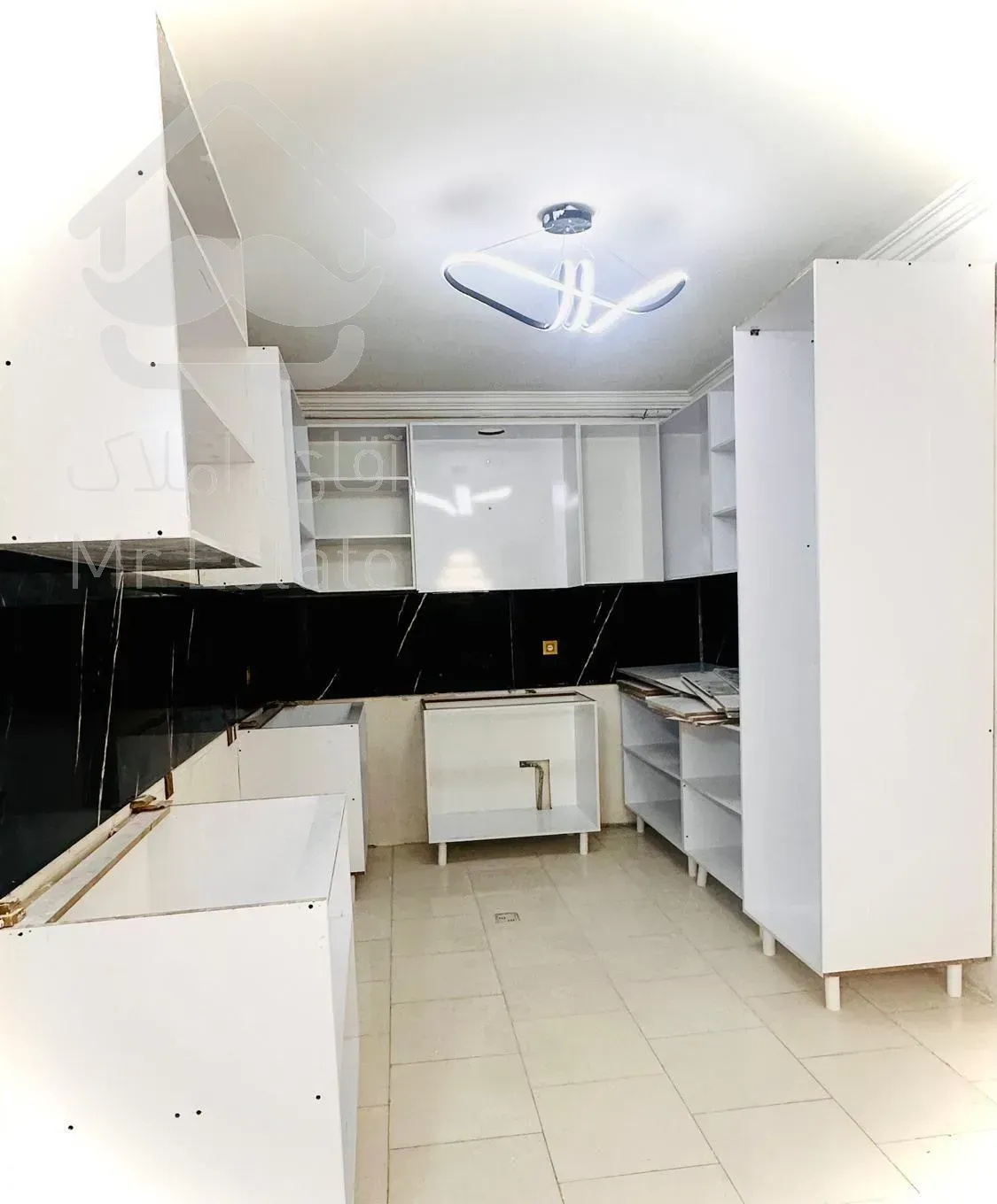 اپارتمان ۹۴ متری (باغ عالمی)