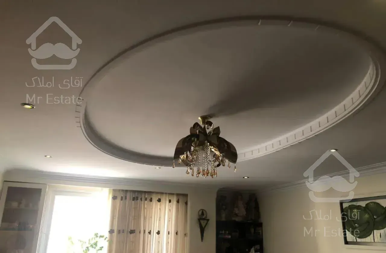 ٩٣ متری فول