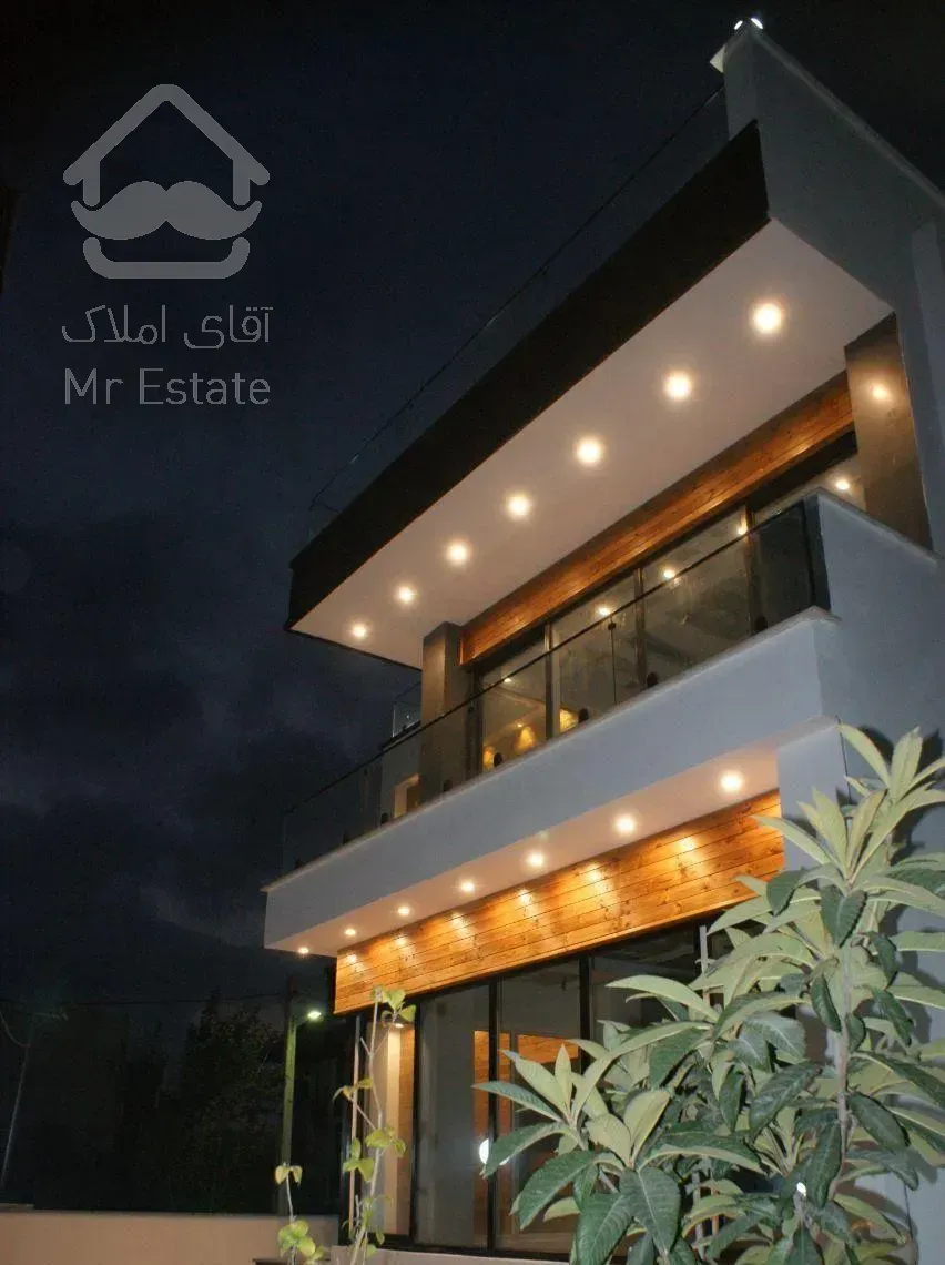 فروش ویلا مدرن ۲۷۰متری چسبیده به جنگل ۴خواب
