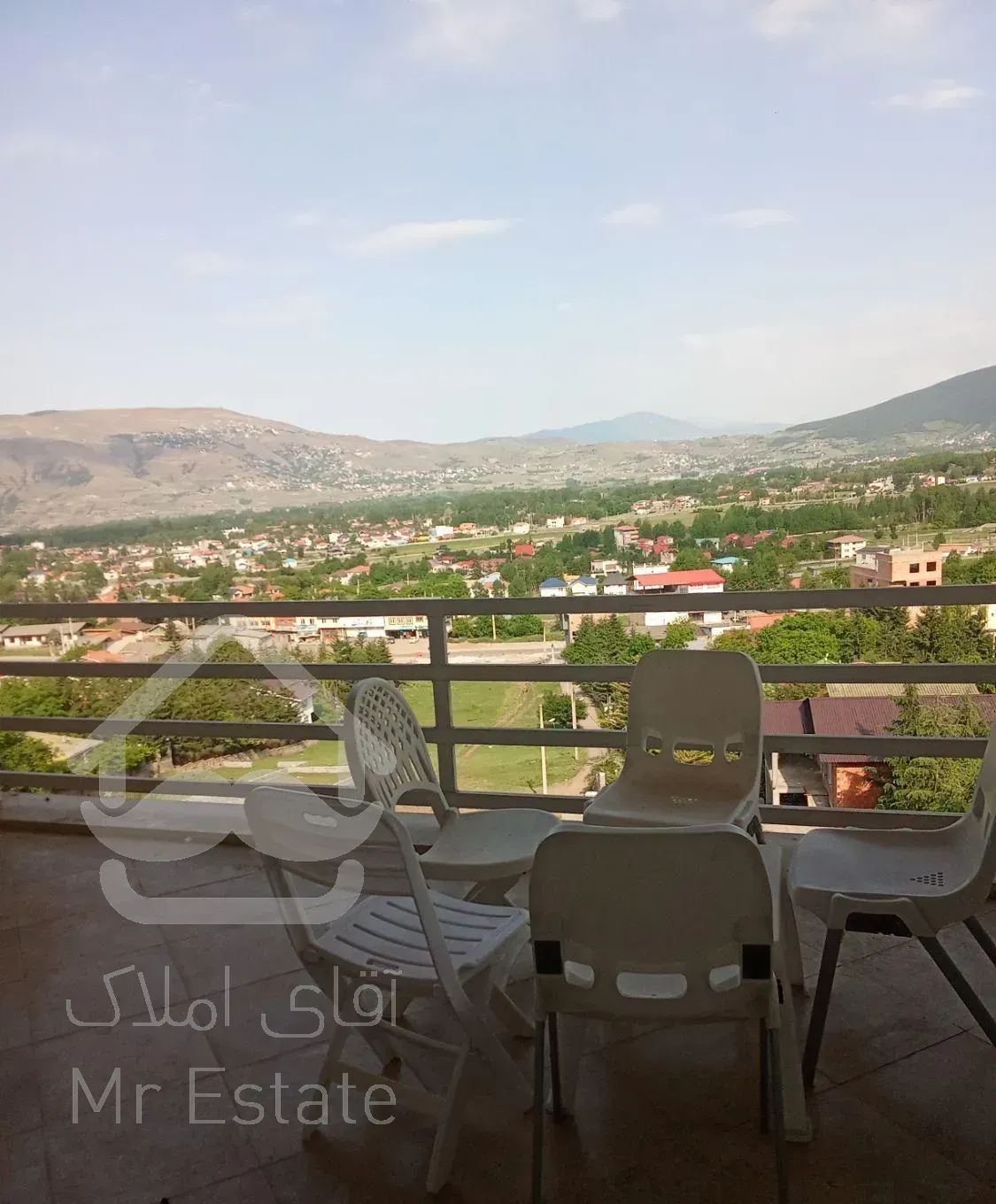 آپارتمان ۱۱۵ متری طبقه اول چشم انداز سه خوابه