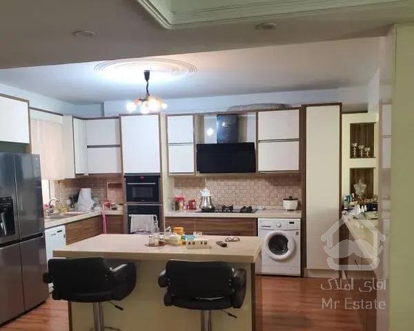 آپارتمان ۲۰۰ متری/فرمانیه شرقی /تک واحدی