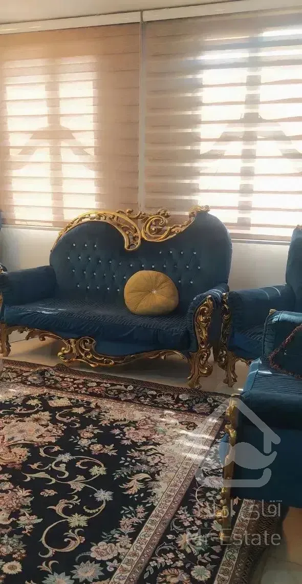 فروش بسیار فوری اپارتمان ۴ طبقه،یکجا،نعمت اباد