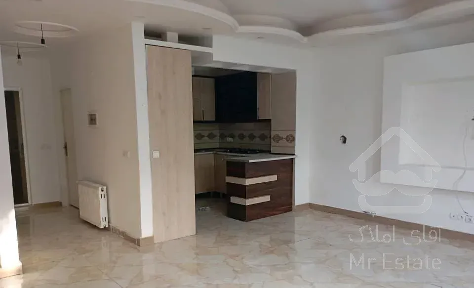 آپارتمان ۹۰متری طبقه اول در محدوده شهرک فرهنگیان