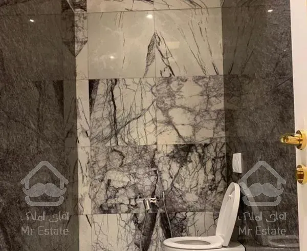 آپارتمان 157متر کلید نخورده 3پارکینگ سندی