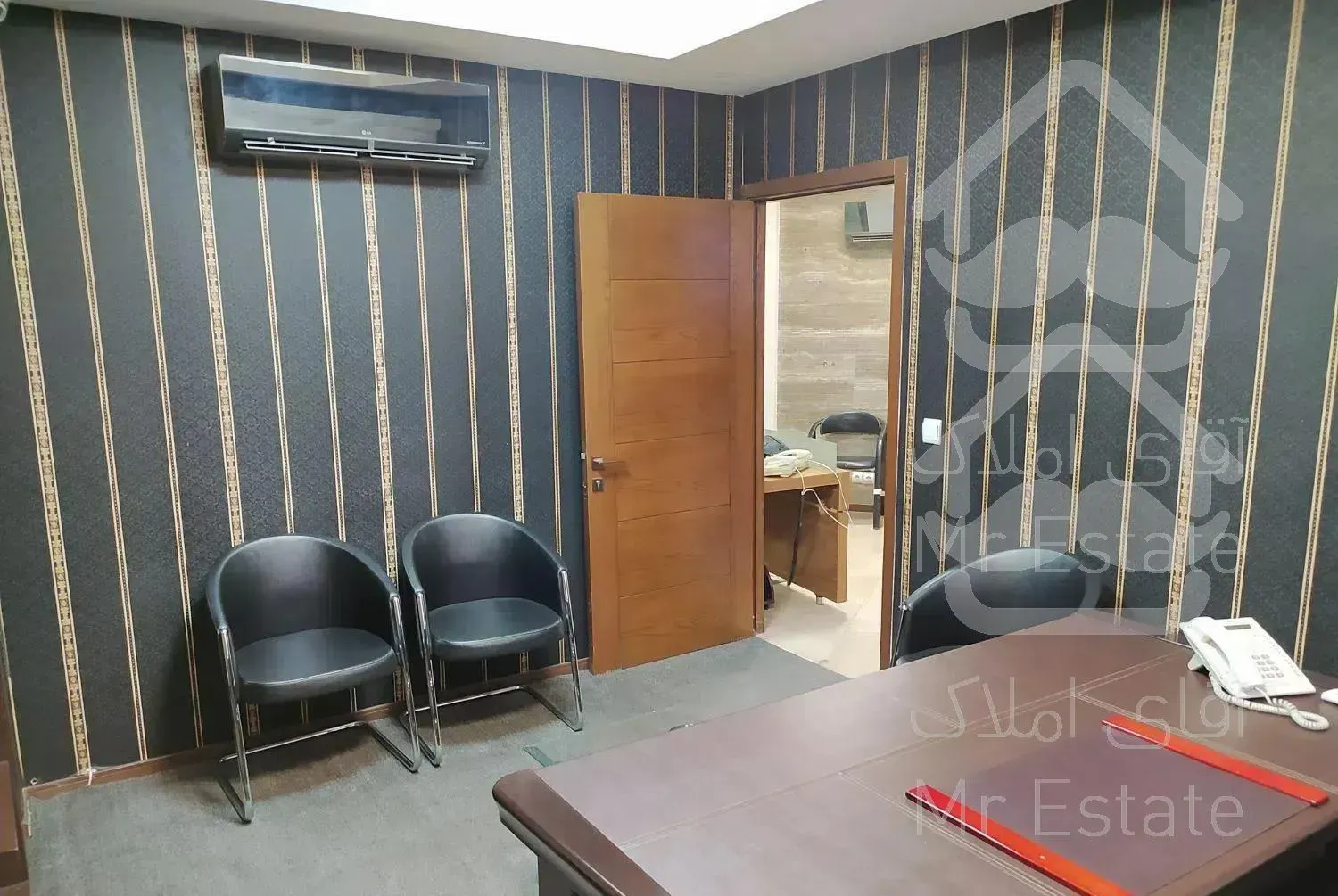 ۸۳ متر دفتر با قدرالسهم اقدسیه