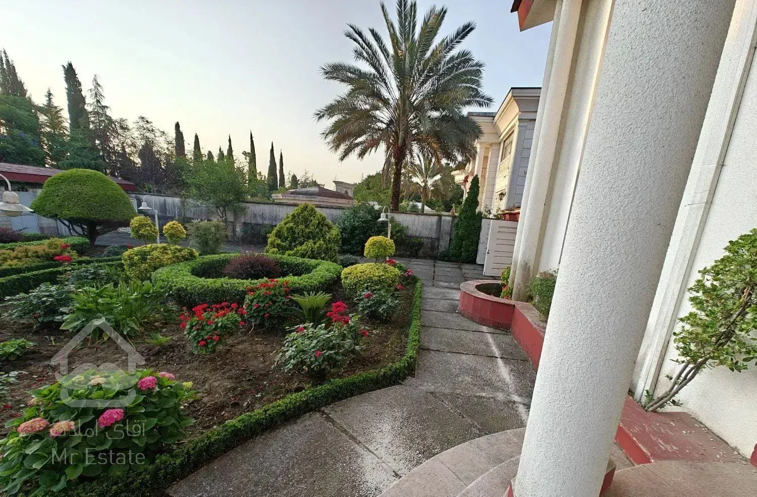 ویلا باغ ۱۲۱۵ متری چهارصد دستگاه رامسر یاس۹ (مالک)