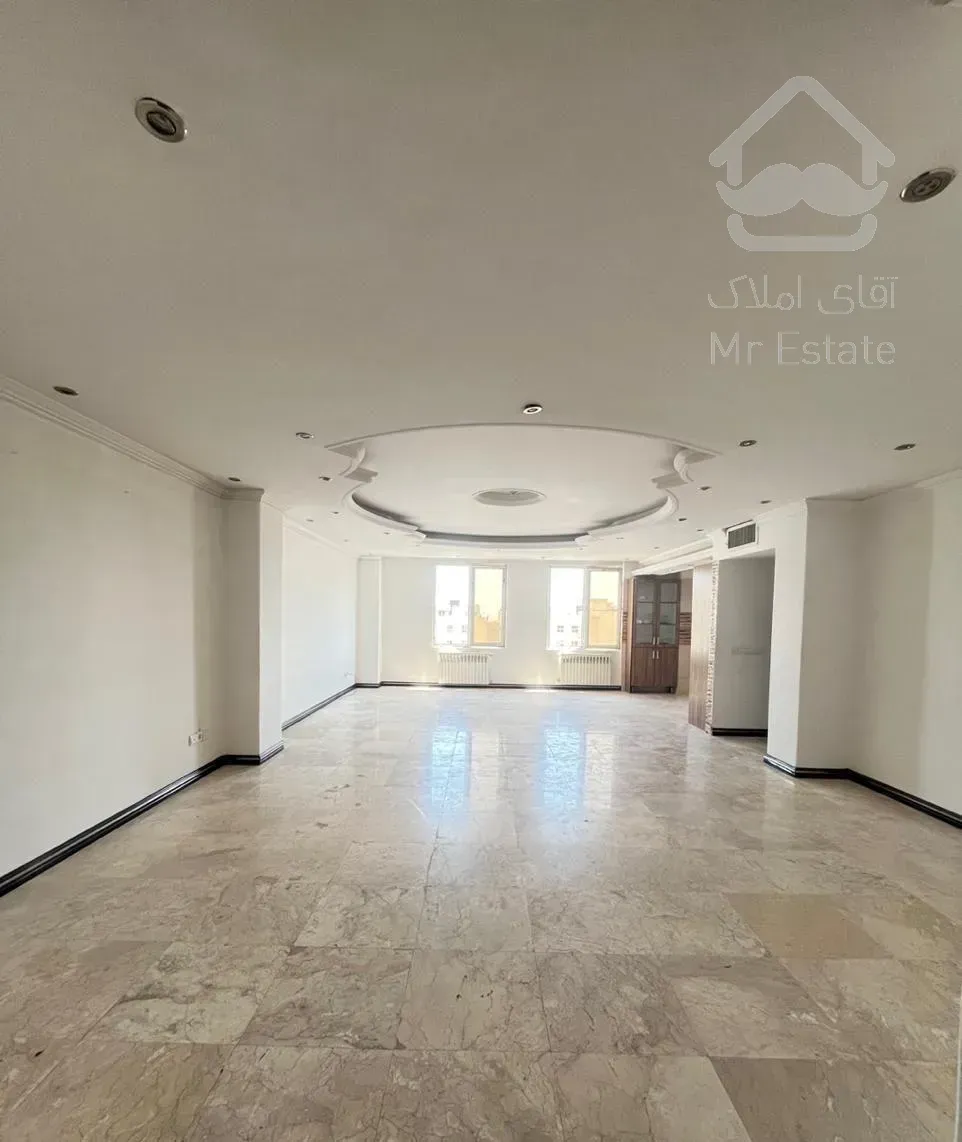 ۱۳۵ متر/ ۳ خواب / فول امکانات / تک واحدی/ مخبری