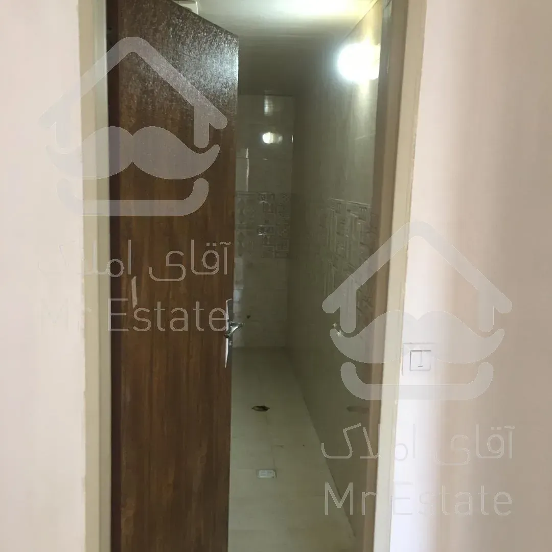 جمعا ۲۲۰متر / ۳خواب / فول امکانات کلید نخورده