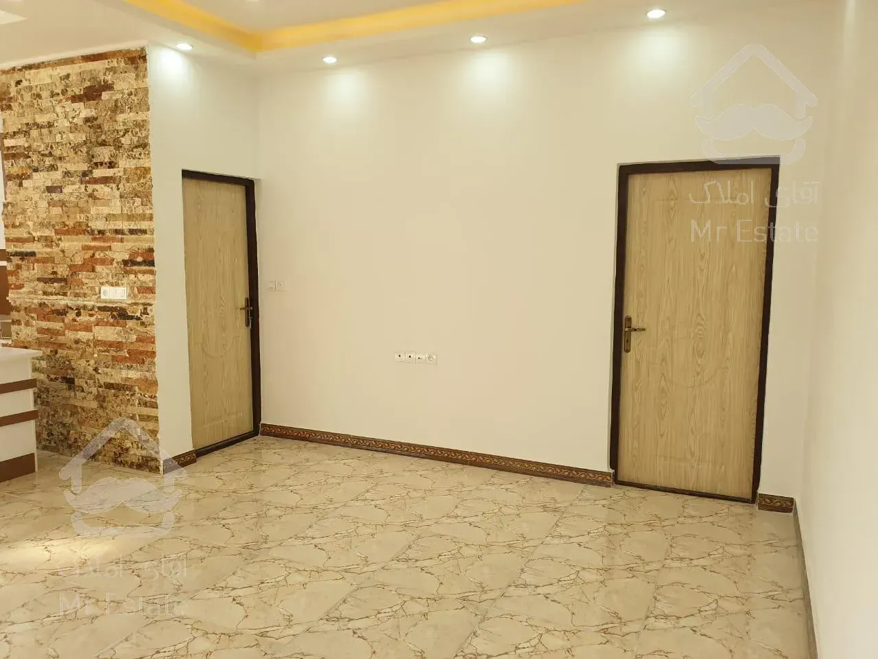 فروش ویلا ۳۳۰متری /اکازیون/ دارای سوئیت مجزا/درشهر چاف وچمخاله