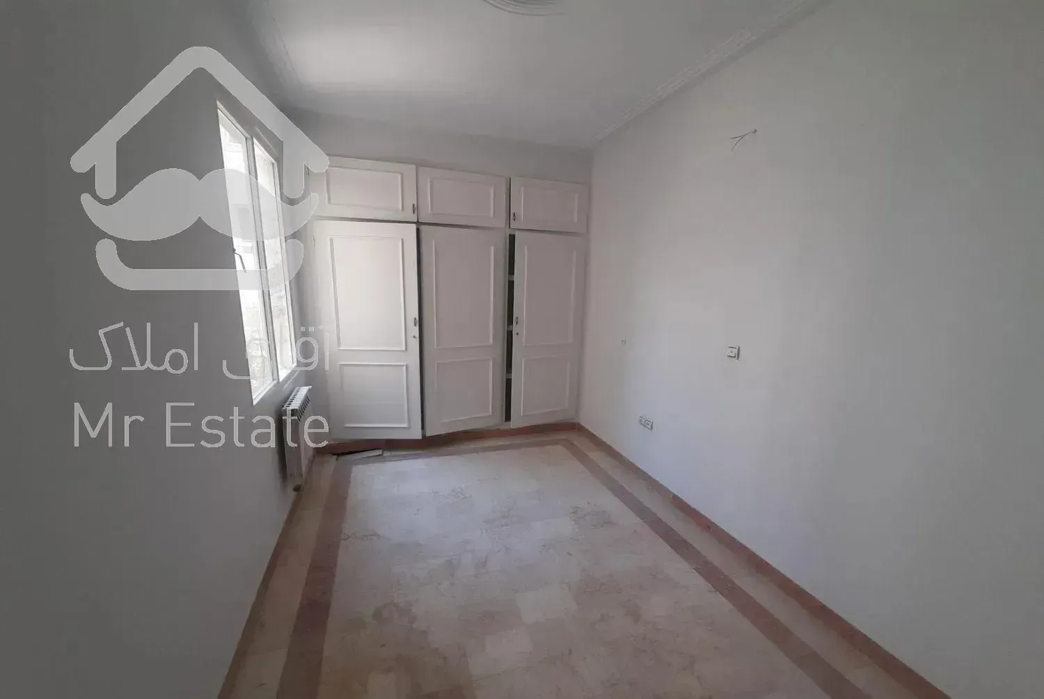 آپارتمان ۱۱۵ متری . دو خواب . نیلوفر ۱