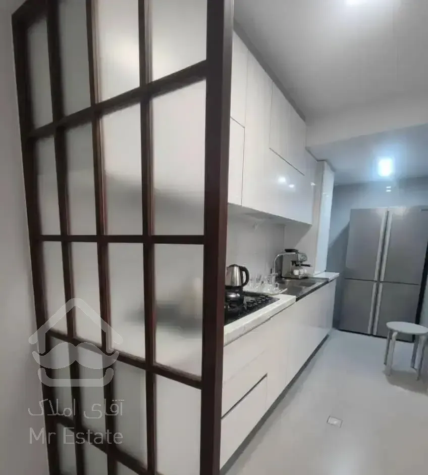 145 متر م اداری / ۲پارکینگ + ۲۵متر انباری / گاندی