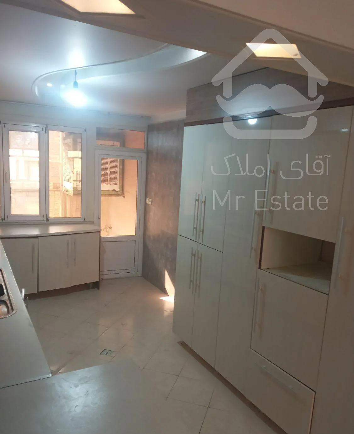 شیان ۱۳۲متر دو خواب لویزان