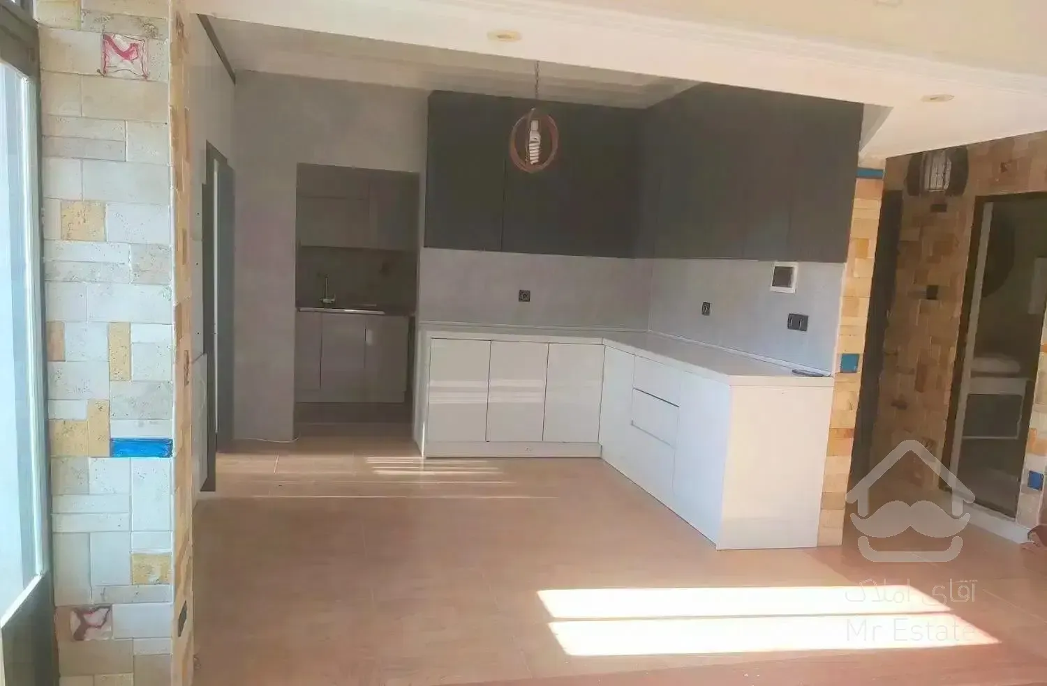 تک واحدی ۱۵۰ متری خ تهران / البرز ۵۶ / امید