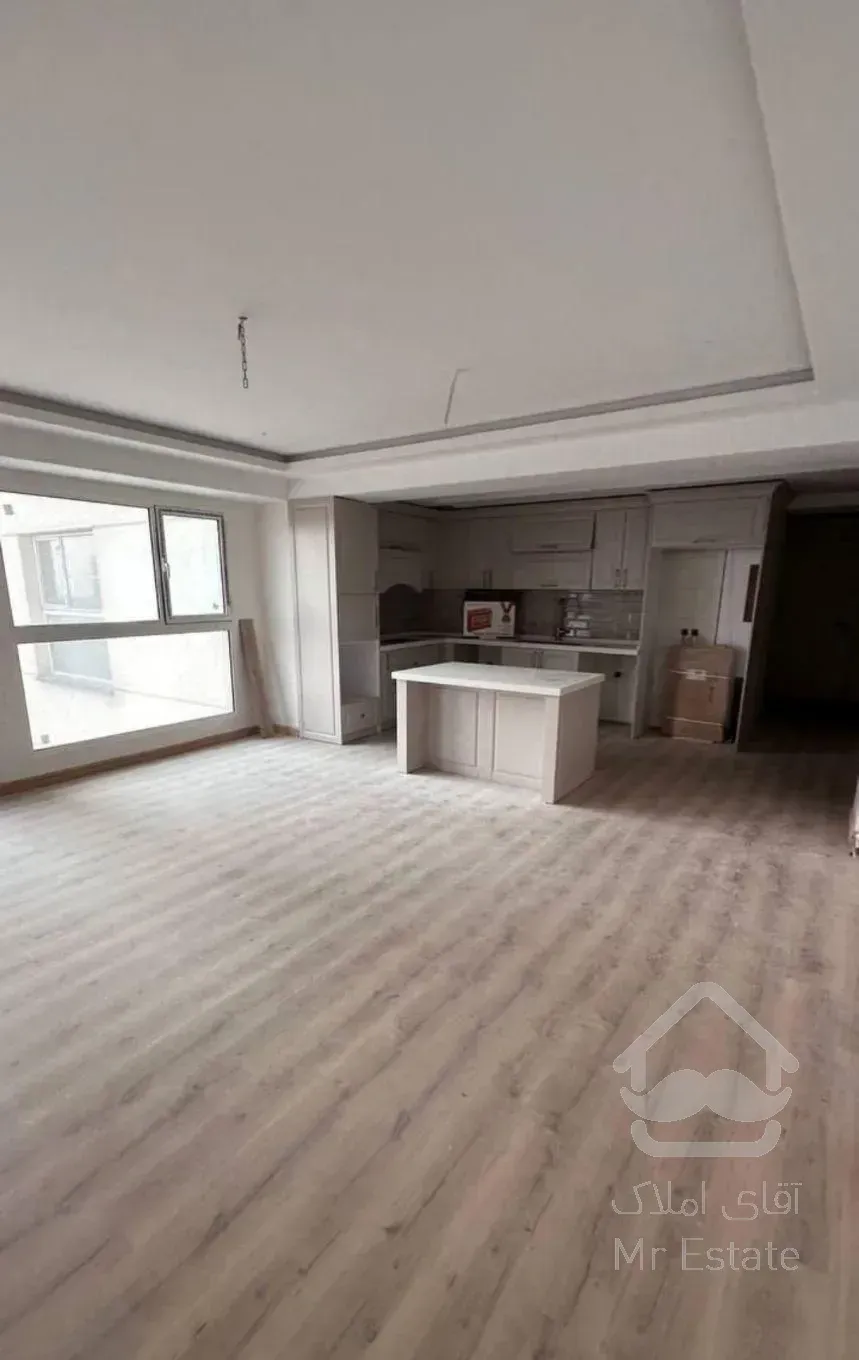 60متری پارکینگ‌دار  طبقه‌اول  بازسازی  حسام‌الدین