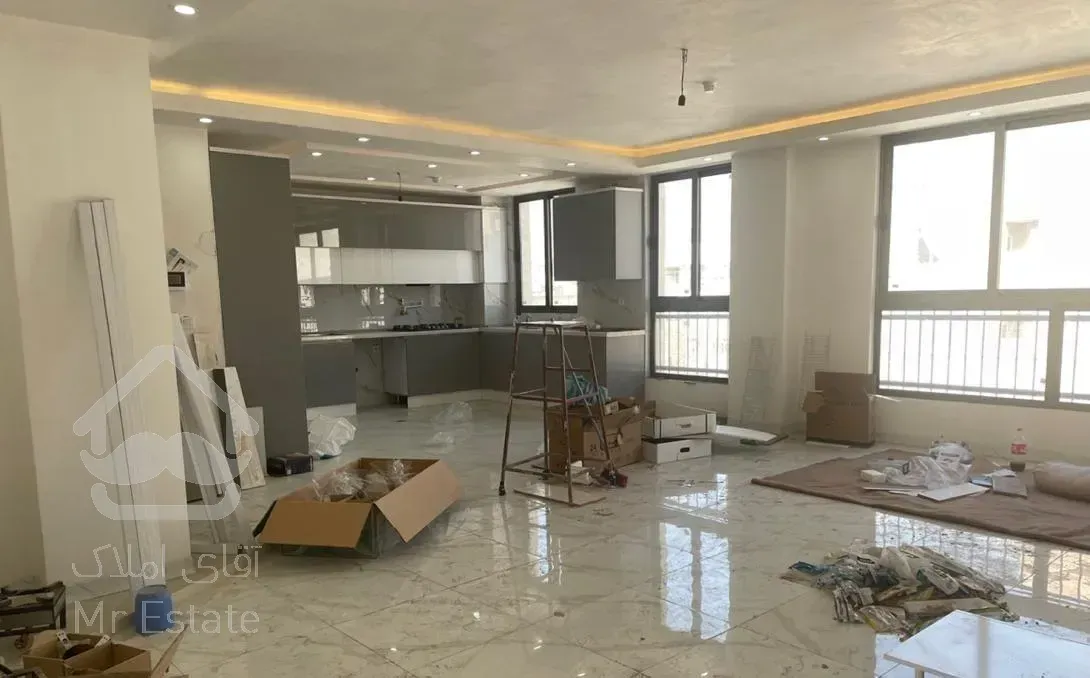 آپارتمان ۱۳۰ متری ۳ خواب فول امکانات *تک واحدی*