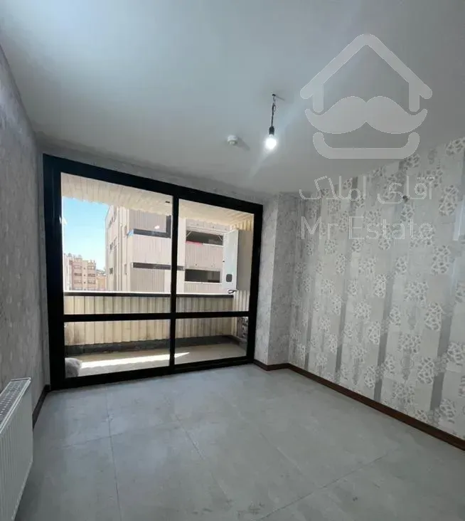 ۱۲۰مترنوساز/برازنده/سه خوابه/جنوبی/غرق نور