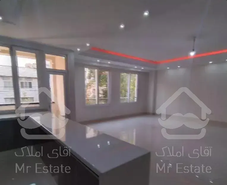 137 متر / شمال مرزداران / رو به آفتاب / دسترسی عالی