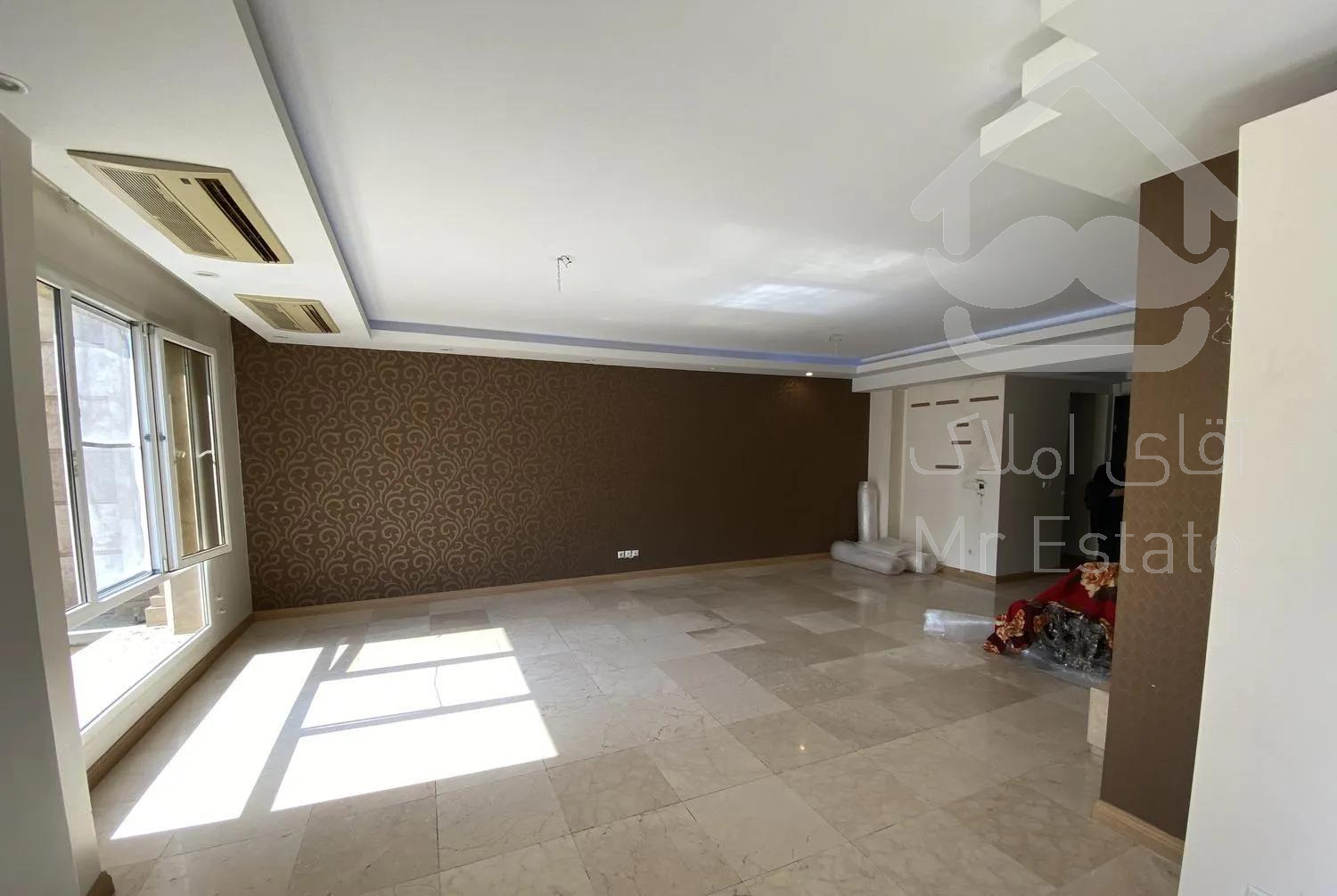 110 متر نیاوران/تکواحدی/دوپارکینگ