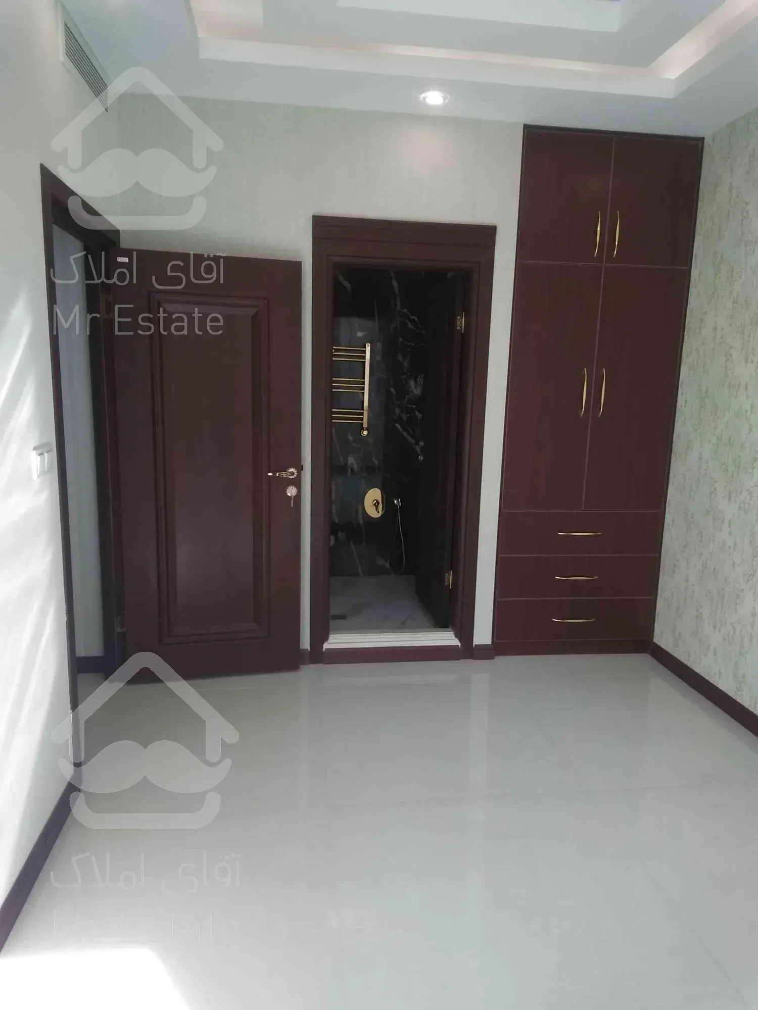 خرید  آپارتمان  سه خوابه  صادقیه