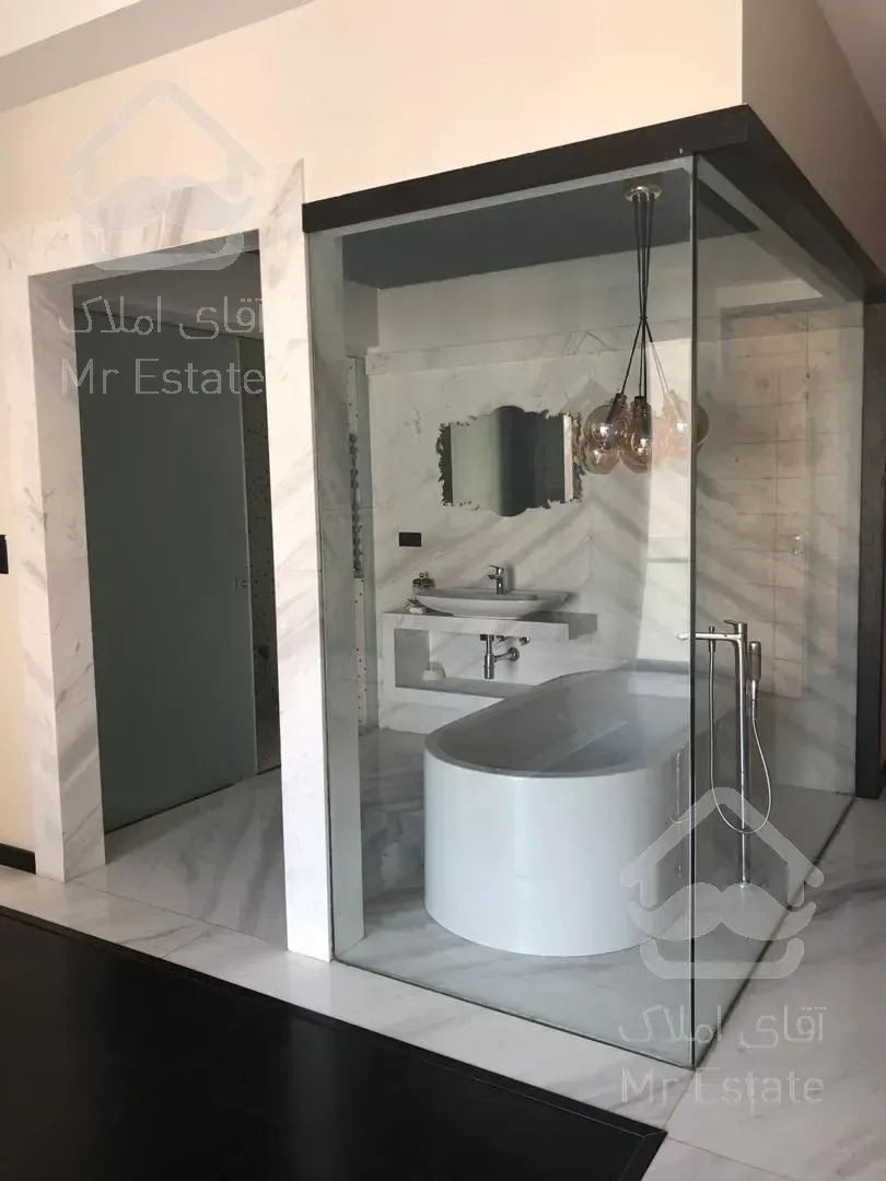 آجودانیه سپند، ۳۱۰ متر برج باغ کلاسیک