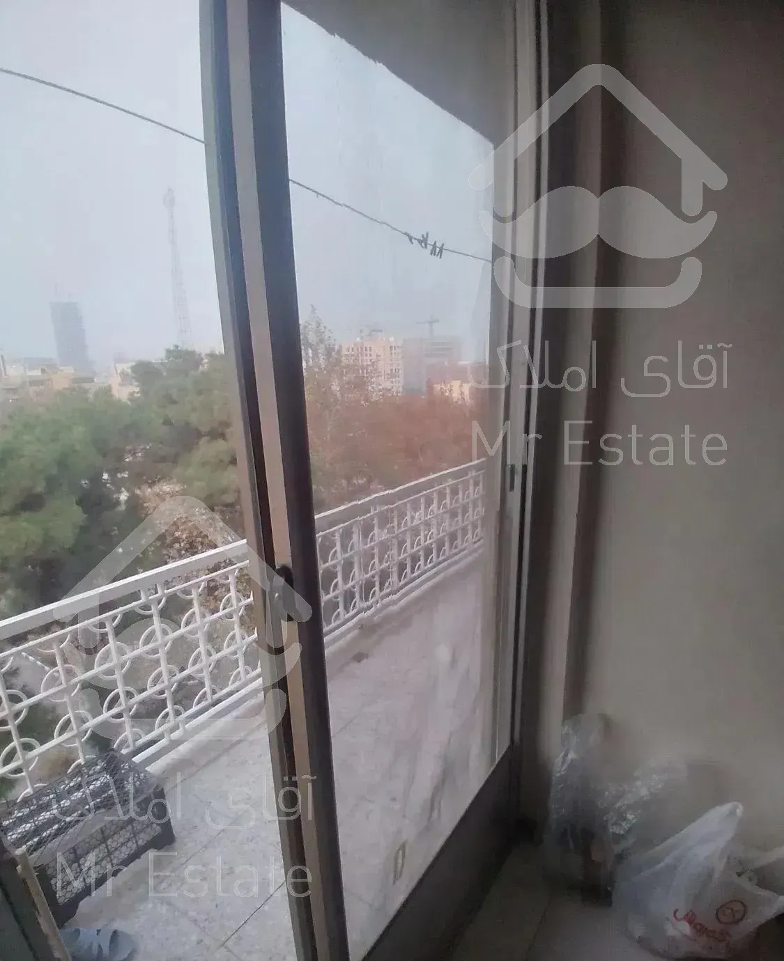 ونک  شیراز  ۱۰۵  متر  ۲ خوابه  با  همه  امکانات .