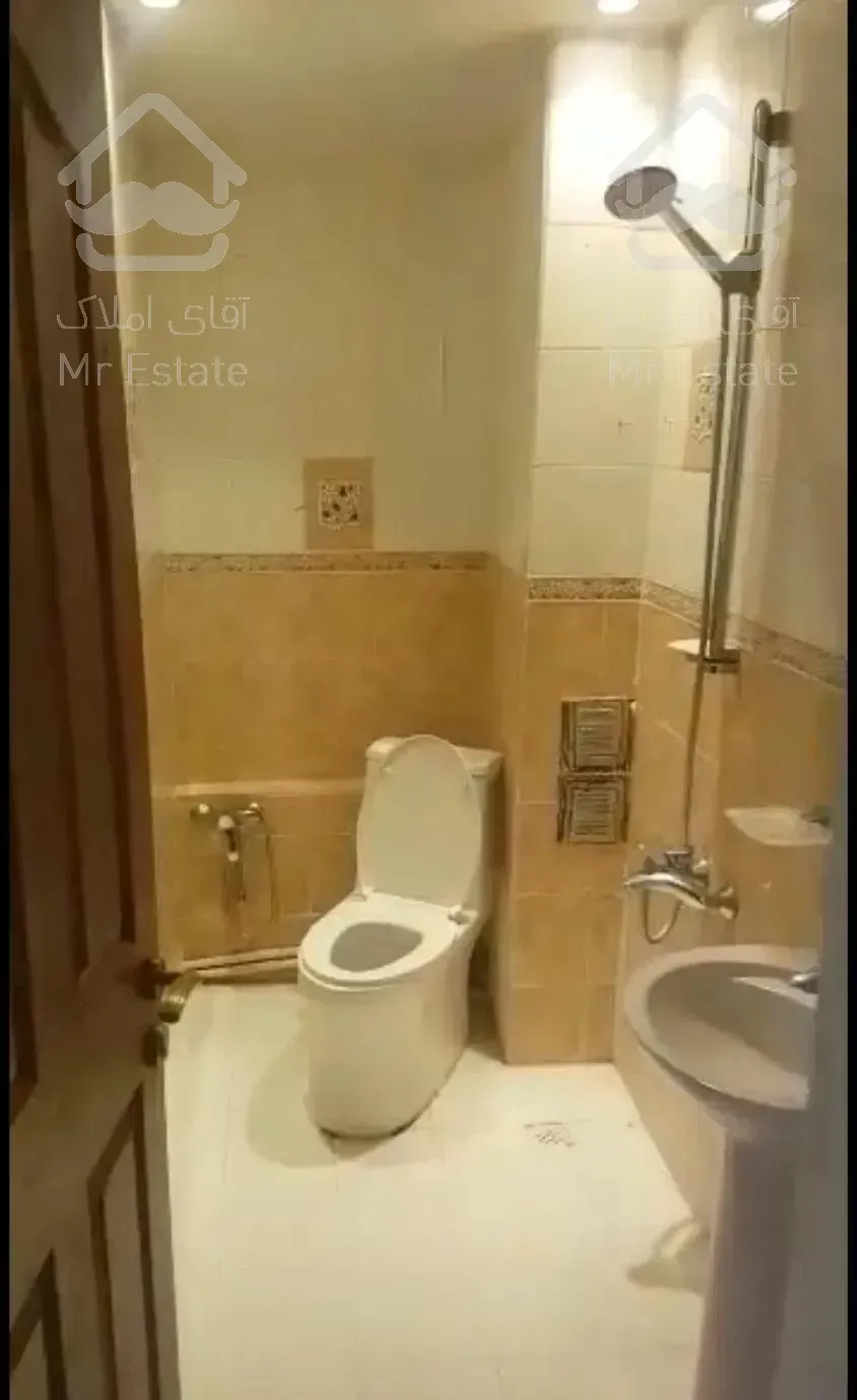 اپارتمان ۵۵ متری یک خوابه نیاوران غرق در نور