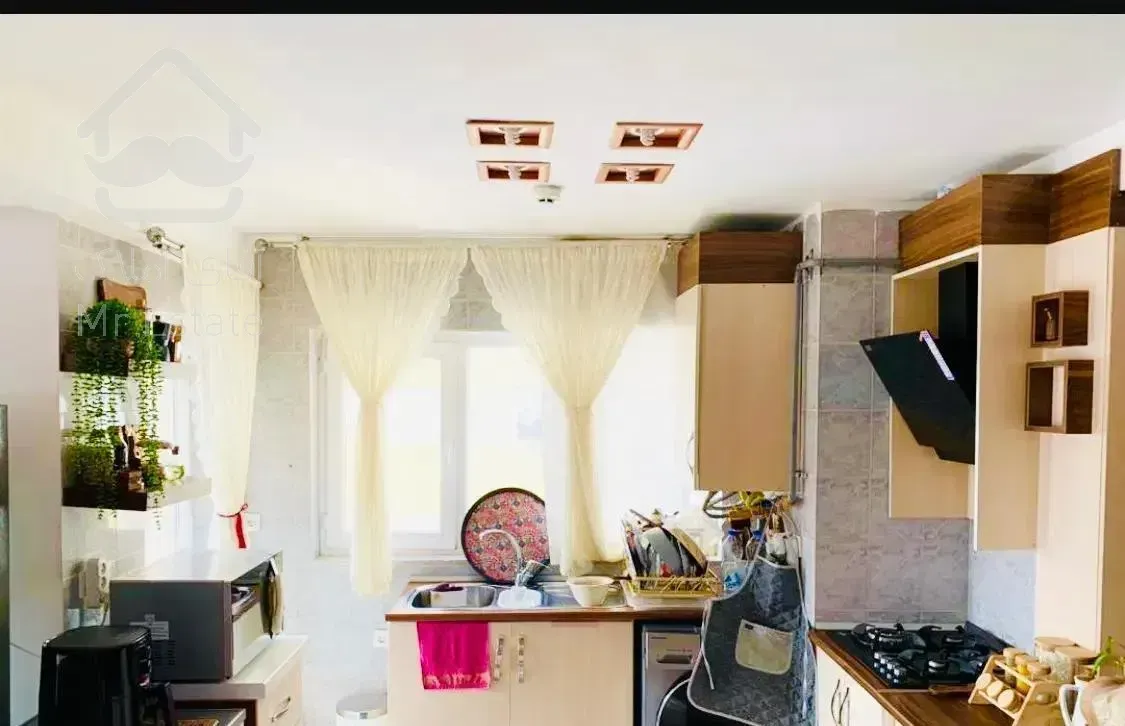 فروش یک واحد اپارتمان خوش نقشه در برج نگین چالوس