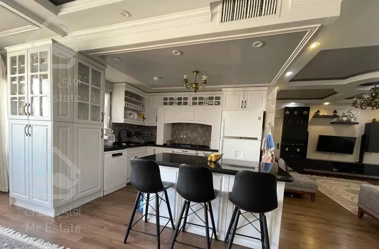 آپارتمان 94 متر 2 خواب / کلید نخورده /کوی بیمه