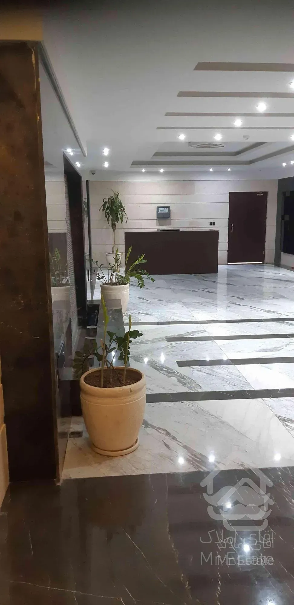 آپارتمان نوساز فرمانیه بسیار شیک