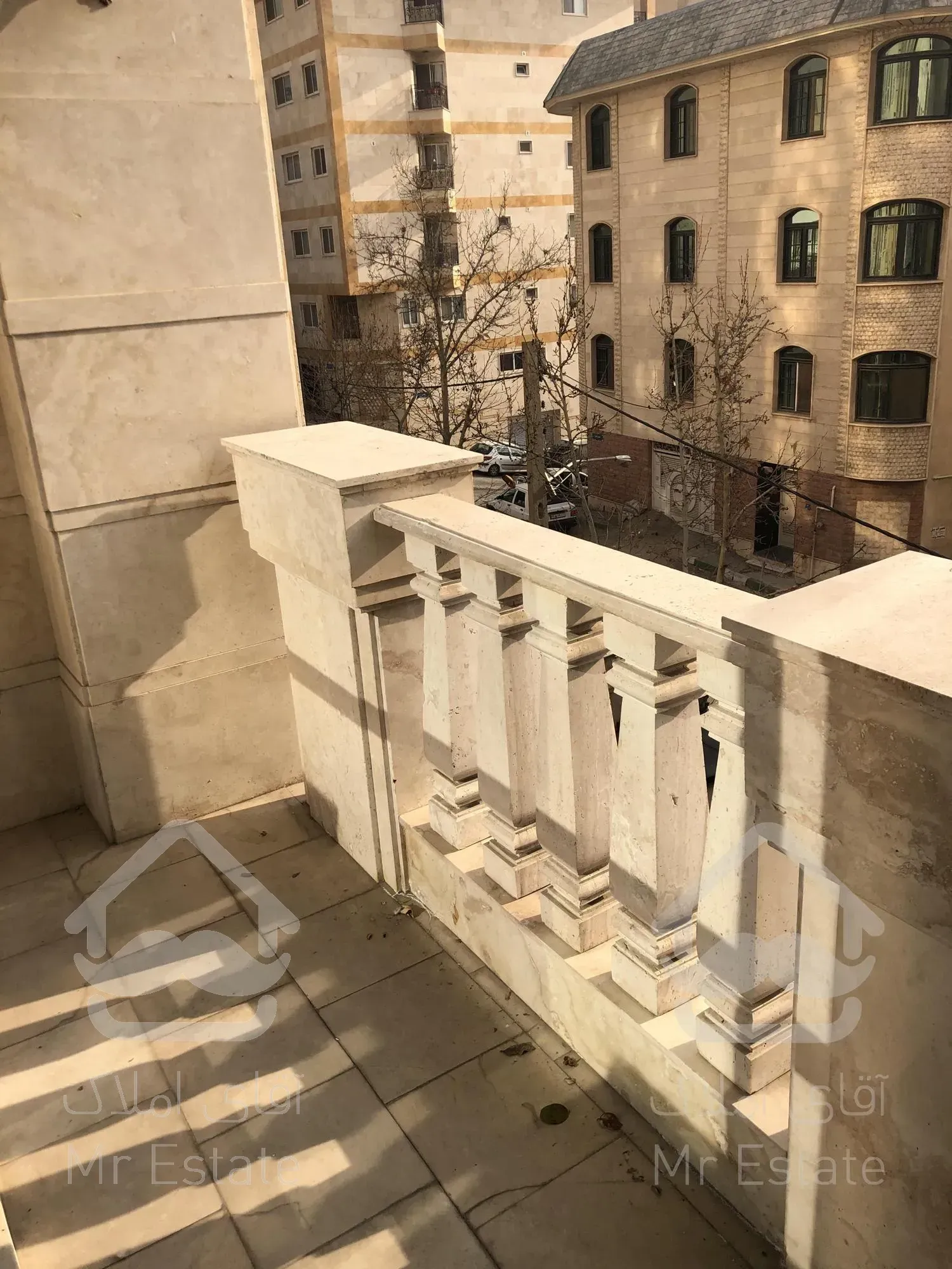 رهن و اجاره آپارتمان ۱۸۰ متری ۳ خوابه فرمانیه