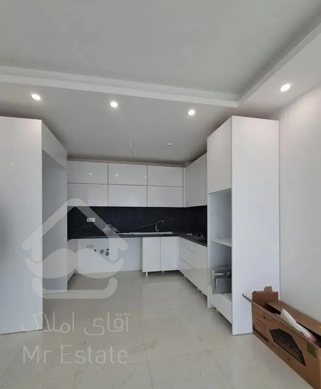 ۹۴ متری ویو دار /فول /نوساز/ حوالی بلوار ساحلی