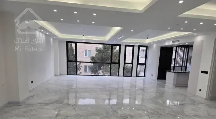 ۱۹۰ متر ۳ خواب / ۲ پارکینگ / سازمان شمال