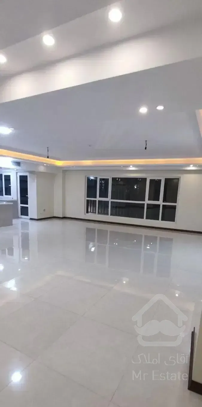 آپارتمان سه خوابه ۱۸۵ متری در اباذر