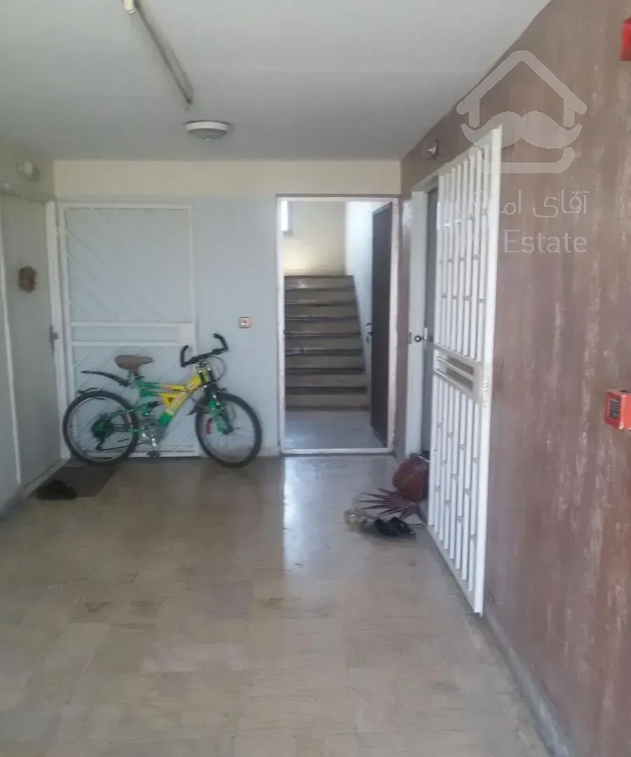 90 متر با تراس 82 متری-تا 14 روز آینده