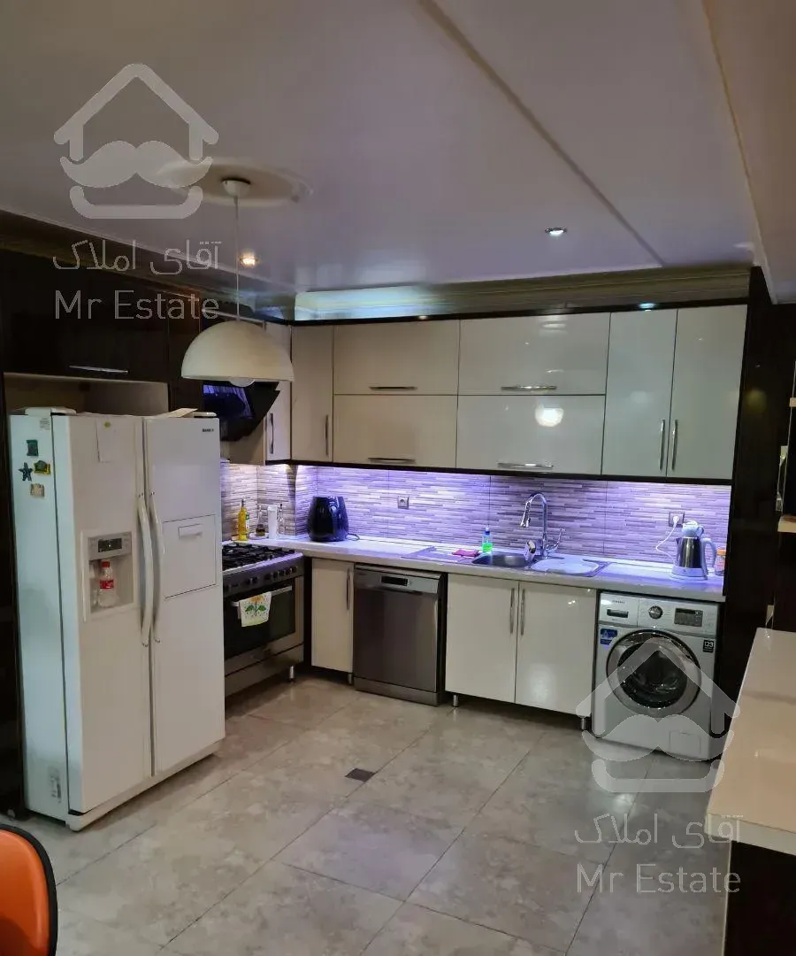 شهرآرا ۱۶۵ متر تک واحد طبقه اول نزدیک پارک