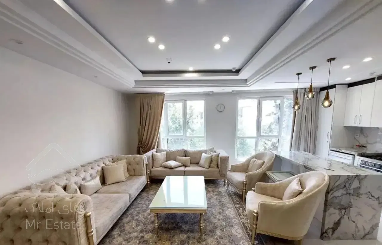 فروش ۹۰ متر دو خوابه تاپ ظفر دو ساله*غرق در نور*