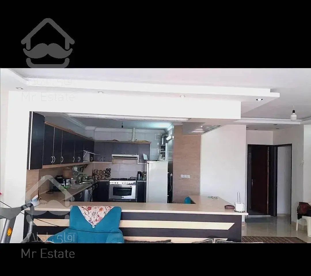 آپارتمان133متر/دونبش/جنوبی/نوساز/خ امام خمینی ک 63