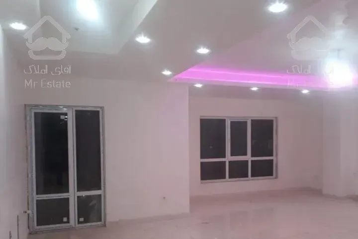 آپارتمان ۱۱۸ متری  فرعی رادیو دریا