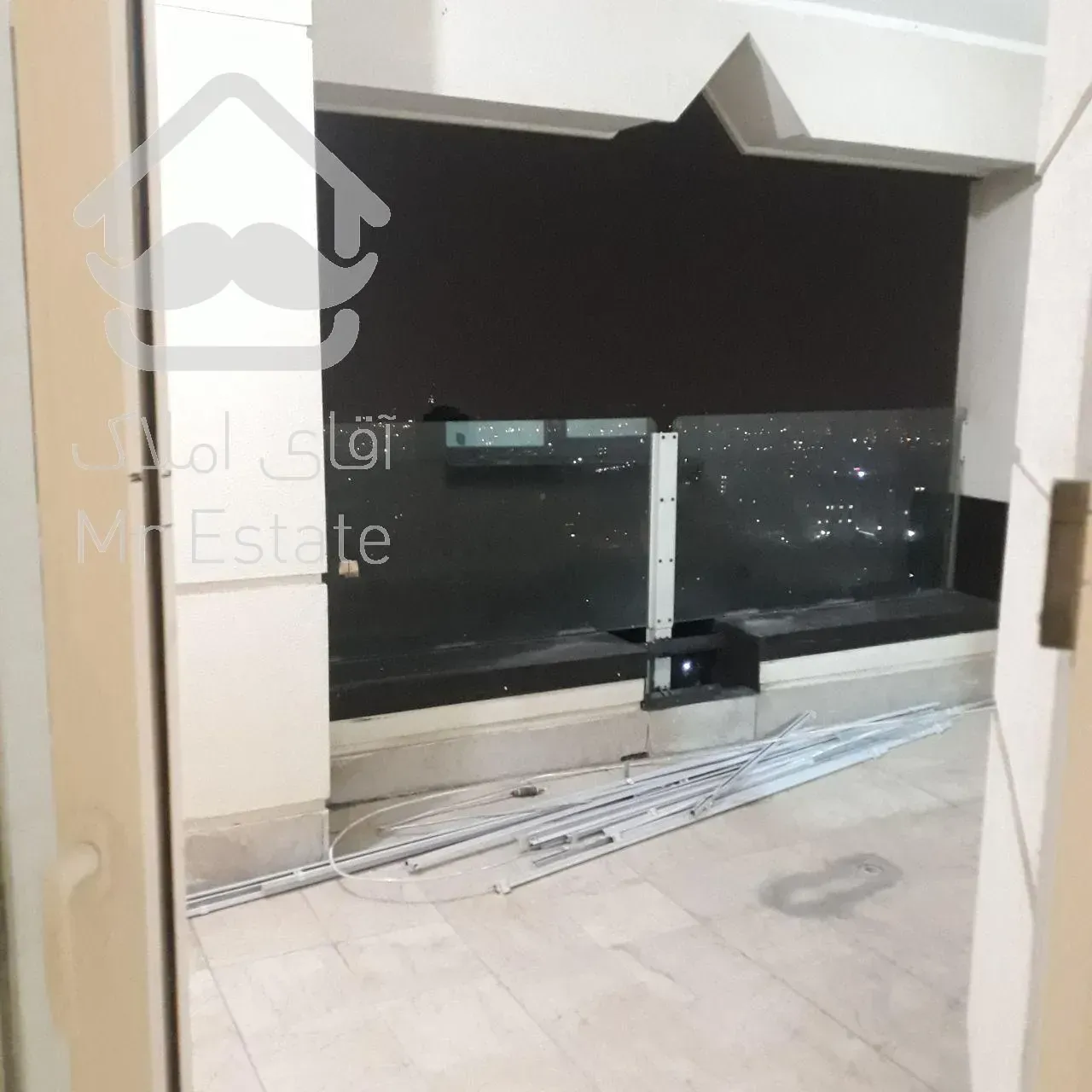 اجاره و رهن پنت هاوس ولنجک 240  متر اکازيون