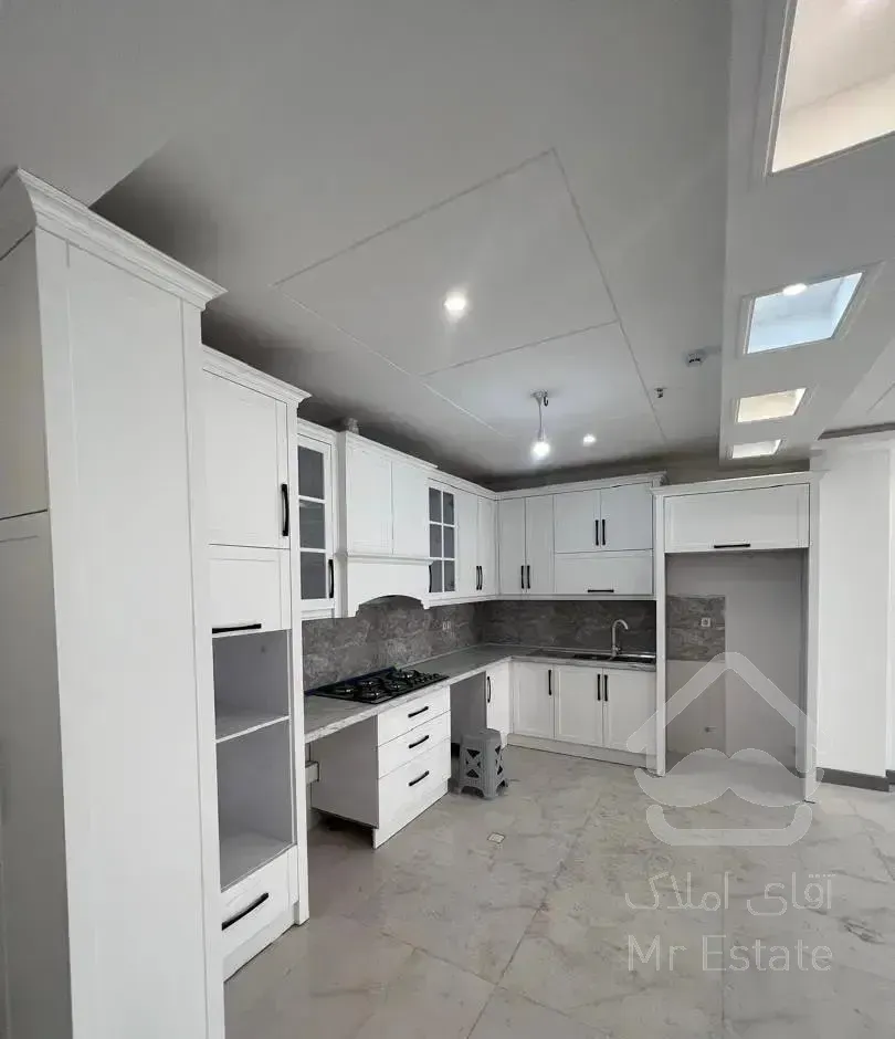 ۱۰۵متر/ اول اقبال/مترو