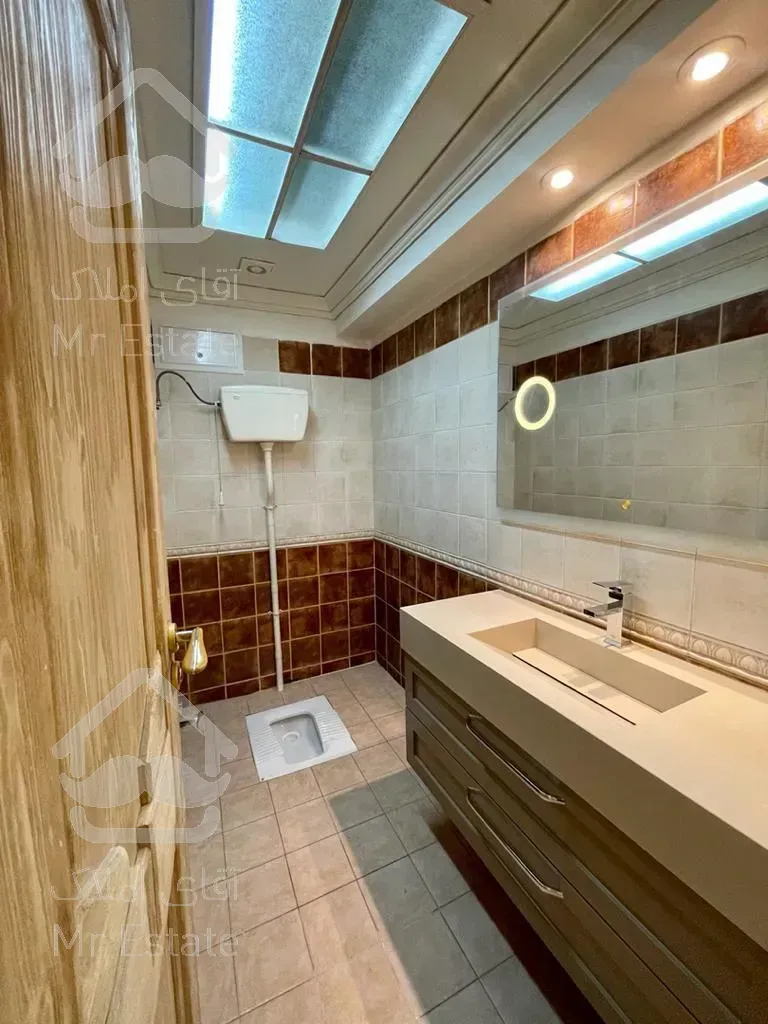 اجاره و رهن آپارتمان محمودیه 135  متر شیک