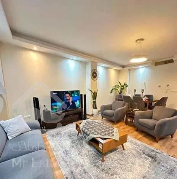 ۱۰۰ متر*برج مجلل یاس*۵ساله