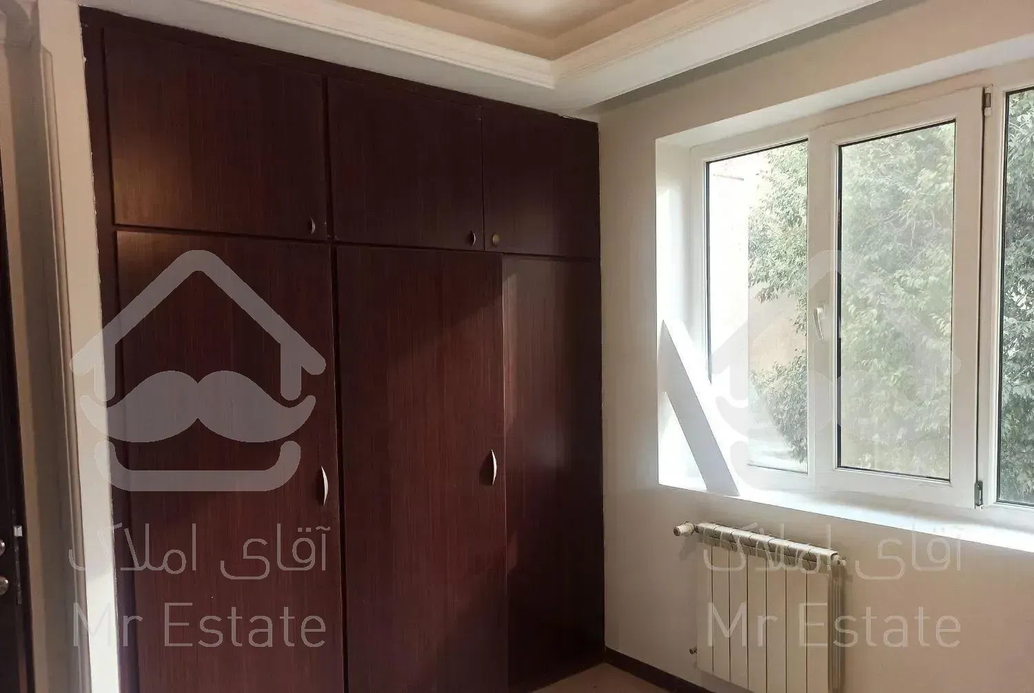 آپارتمان ۱۵۷ متر ۳خواب یه خواب آن مستر هست