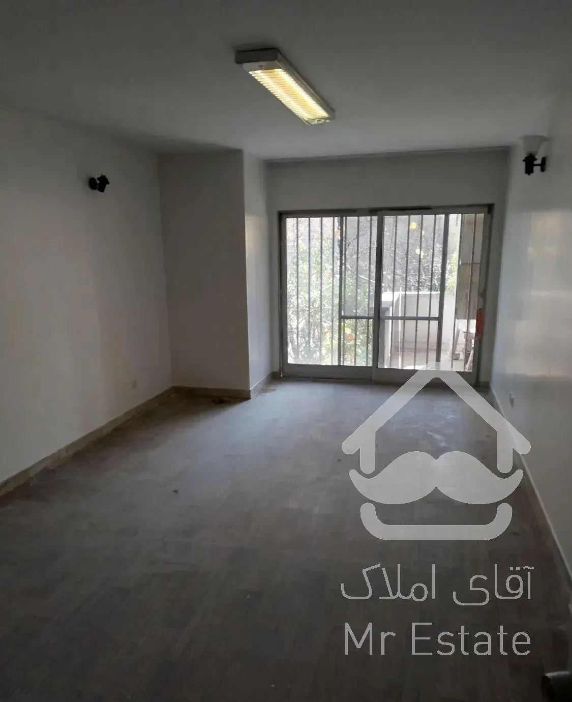 عباس آباد - بخارست ۲۶۰ متر ( حیاط اختصاصی )