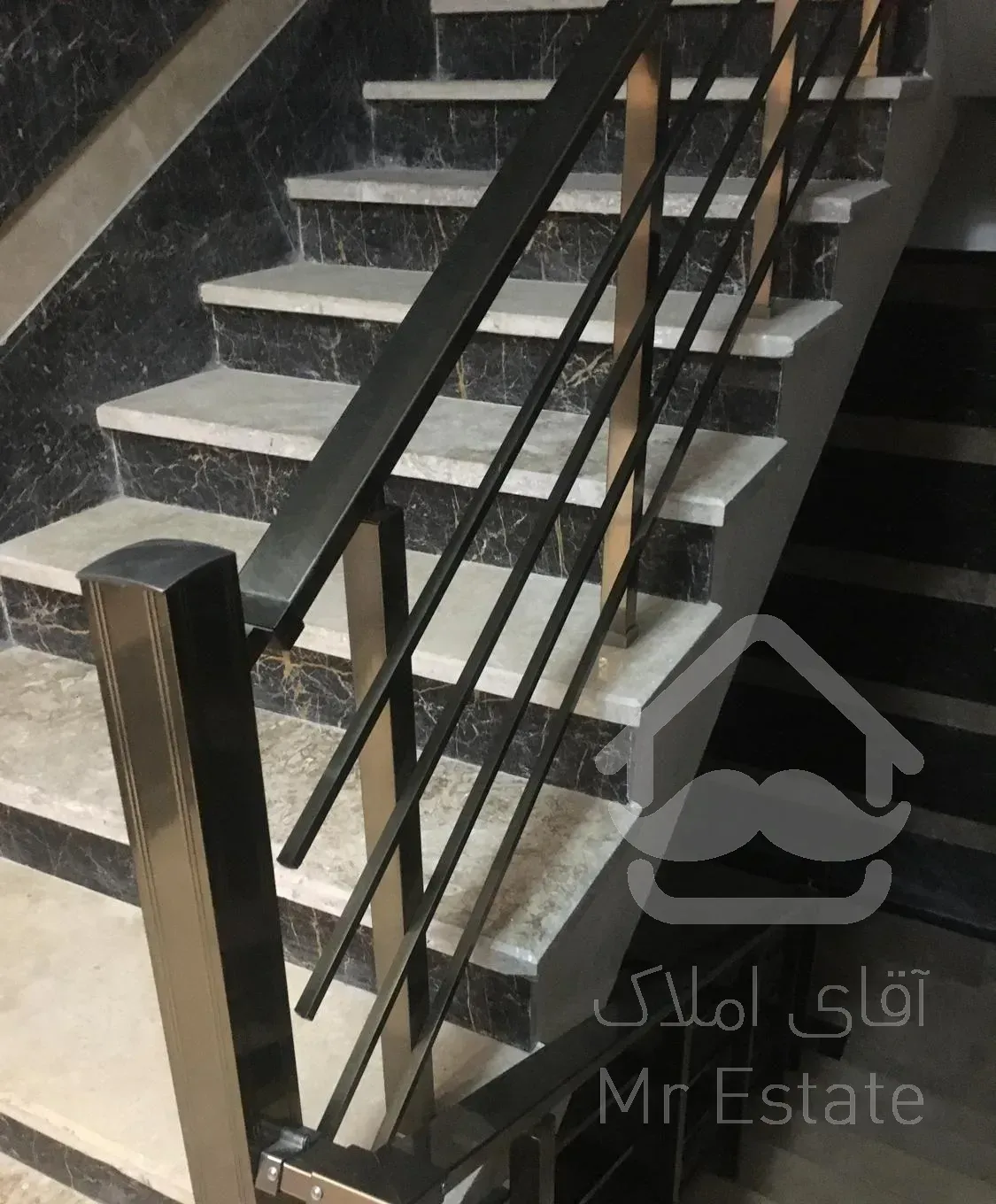 فروش آپارتمان استخردار کلیدنخورده رادیودریا