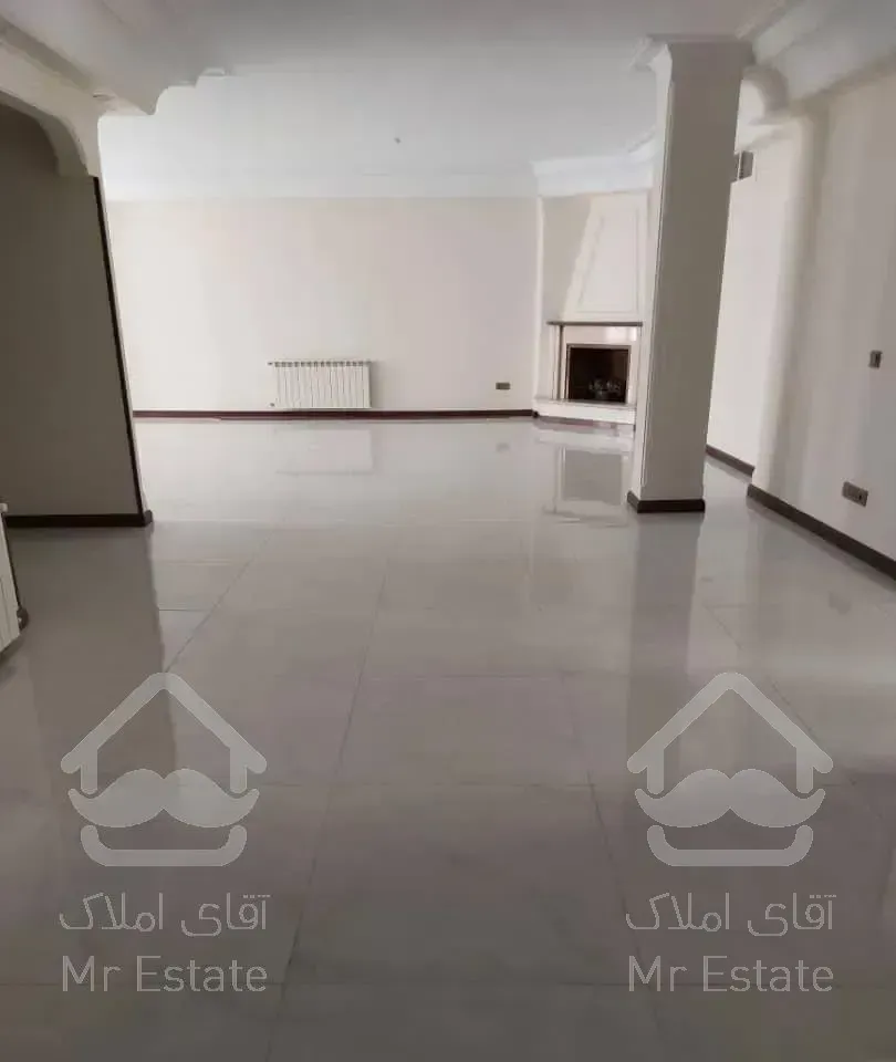 شمال کاخ/۲۱۰متر/تک واحد/تاپ لوکیشن/۲پارکینگ