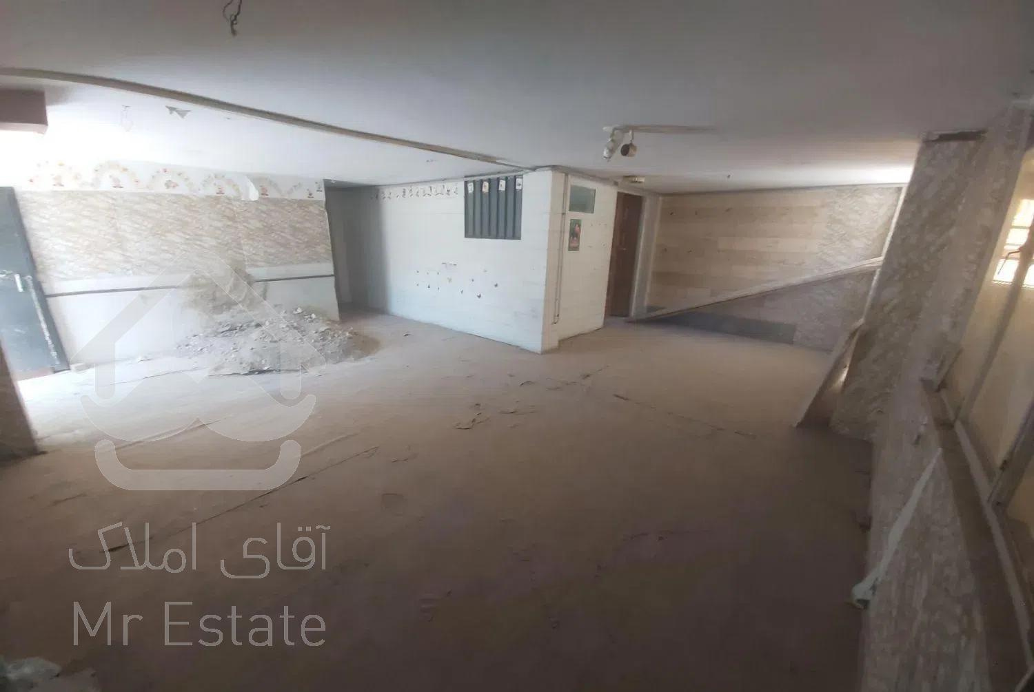 انبار۲۵۰ متر