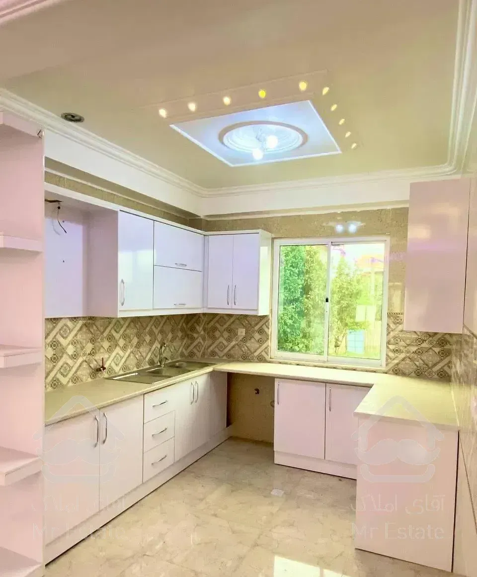 ۲۱۰مترزمین ۱۰۰متربنانزدیک کوه وجنگل سندتک برگ