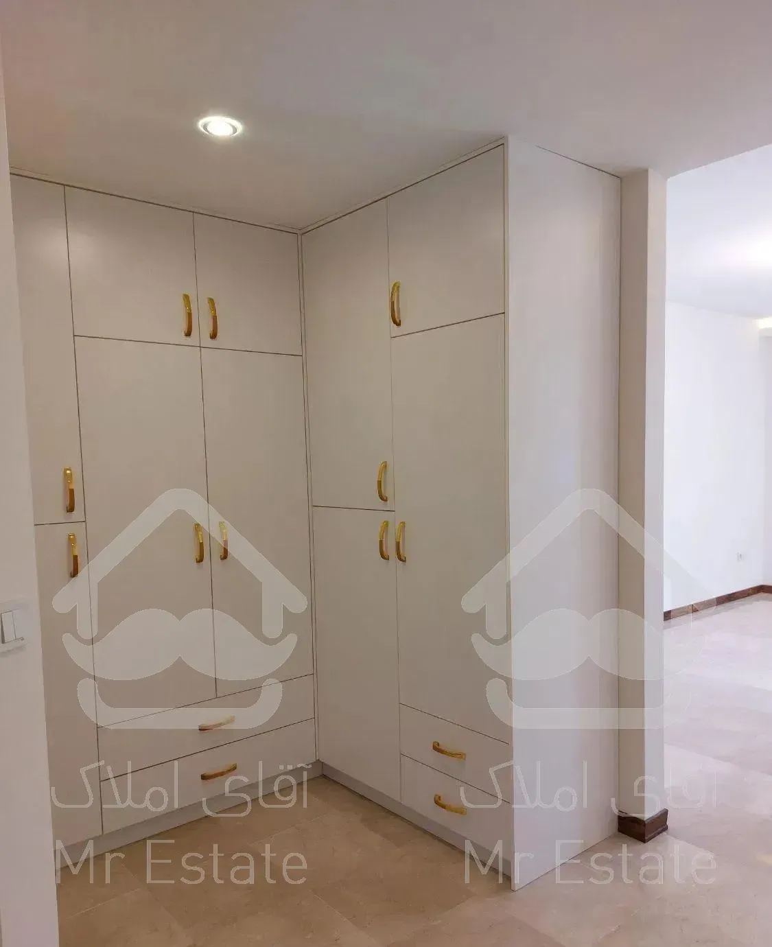 قلهک ، دولت ( ۱۸۵متر  نوساز  تکواحد )